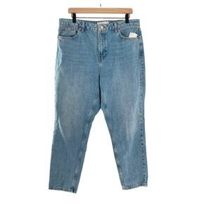 Topshop Mom Jean Light Wash Denim Jeans